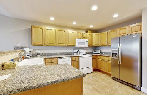 Top Floor - All The Views - 2 Bed 2 Bath Apartment in Westport - Foto 21