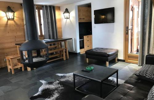 Meribel Altitude1600 chalet 6 personnes en pleine nature au milieu des pistes - Foto 6