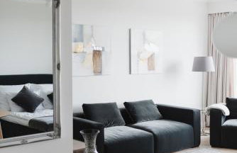 LuxLux Apartments Metro Slodowiec - Foto 1