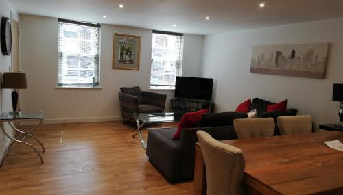 Crown House is a brand new development with unique features - Foto 2