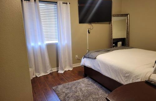 2BD Modern House with heated pool in North Vegas - Foto 22