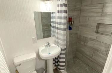 New Listing The Playhouse with Spa Games & More - Photo 21