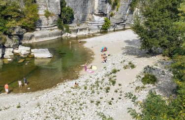 gite dans une maison en rez-de-chaussée avec piscine - Foto 5
