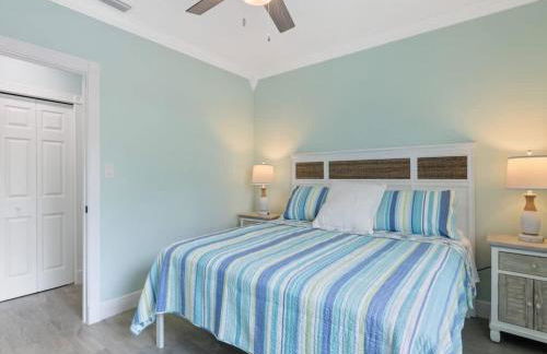 Cozy first floor waterside condo - Foto 9