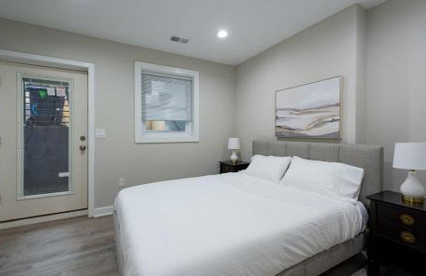 NICE 1BR Apartment near Metro - Foto 8