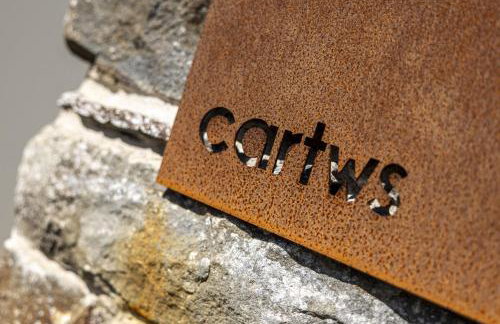 Cartws at Pentrecelyn - styilish barn conversion with large kitchen and outdoor space - Foto 14