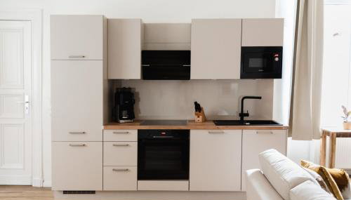 Exklusive Luxus-Unterkunft in Berlin Mitte: 2 Apartments, 130m², Designer-Möbel, Co2 neutrale Reinigung - Foto 2, stove