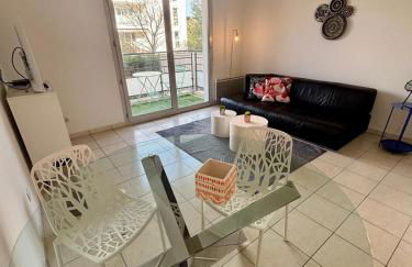 Confort, résidence sécurisée, garage ! - Foto 1