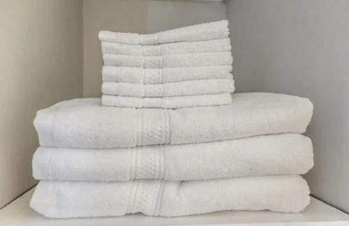 Luxury 4-BR with Free Parking in Heart of DC - Steps to Metro - Photo 29