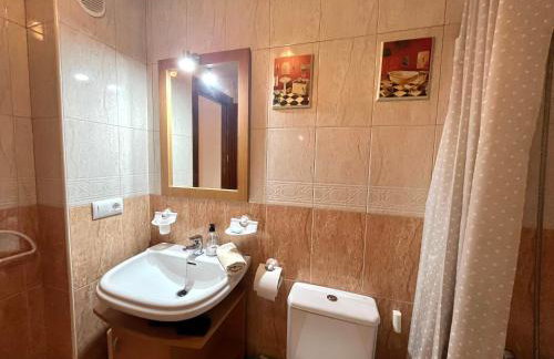 Almerimar Amplio Apartamento de 3 Habitaciones con Piscina, pista de padel, futbol y Garaje Cubierto para 2 Coches en Altas Entinas - Foto 31