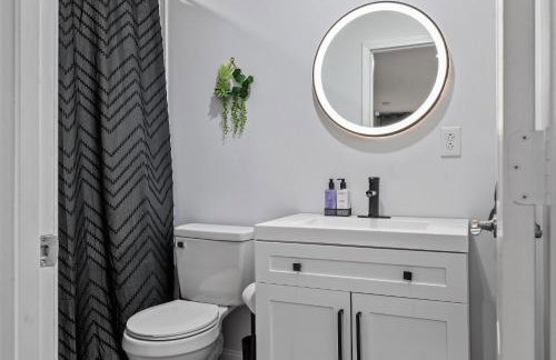 NFL Game-Day Base South Side near Acrisure - Foto 38