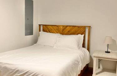 14 Guest 7 Bed 4 BR Lakefront Cabin w Hot Tub - Foto 5