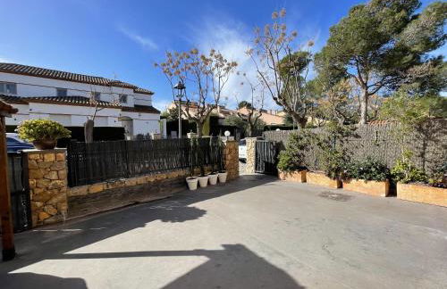 Casa Adosada Acogedora - Con Parking - ES-9-187 - Foto 35