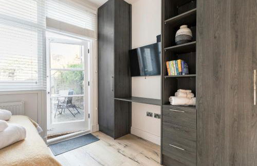 Modern aptmt, 2 Stops to Central London, Smart lock, Netflix - Foto 27