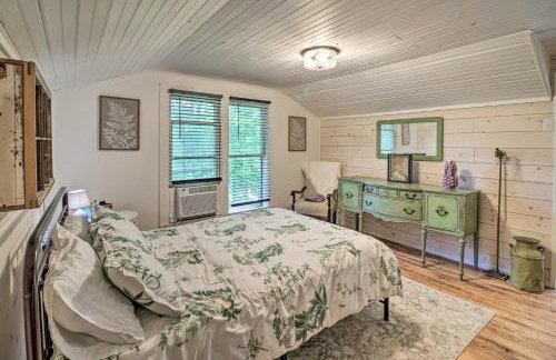 Country-Chic Cotter Home with Outdoor Living Space! - Foto 13