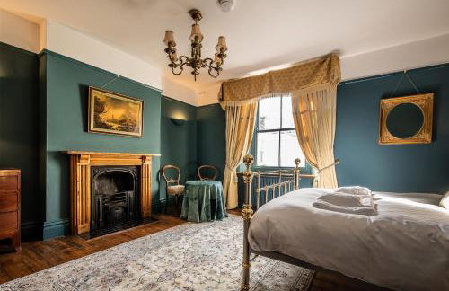 Blue Bliss - Sumptuous, Period Apartment - Photo 1