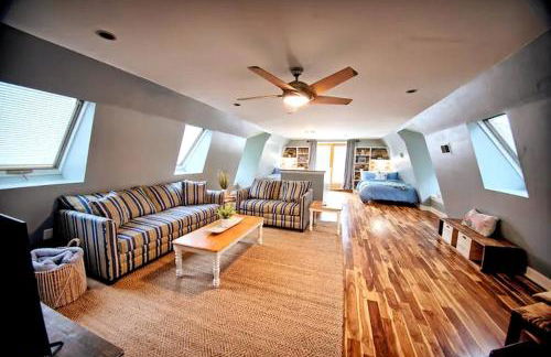 ❤️Charming Coastal/Country Home w/3 Acres & Sauna!❤️ - Foto 34