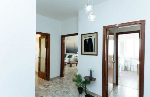 OFFERTA Inizio Anno! 2 Suite in Centro Città con Balcone Vista Mare - Foto 27