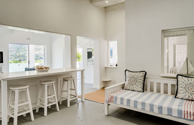 Unwind in Coastal Charm at Villa Santorini - Photo 27