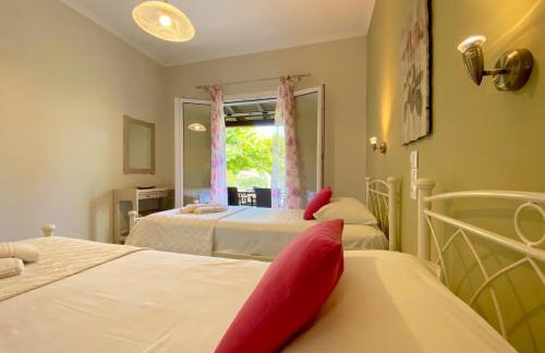 Asteraki Beach House by DadoVillas - Foto 11