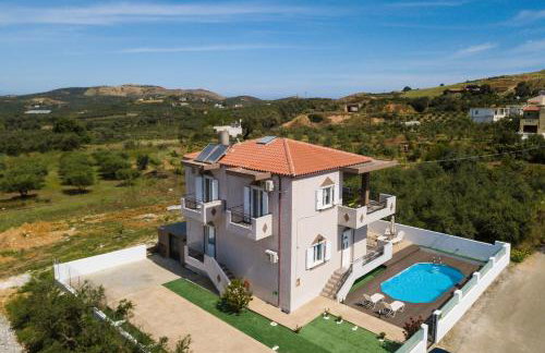 Villa Kounoupas, comfy villa with swimming pool up to 8 guests! - Foto 1