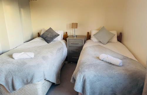 St Ives, King Bed Cosy home, parking, fast Wi Fi - Foto 2