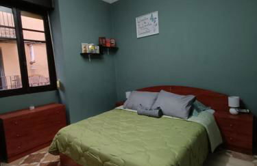 Plaça de l'Almudí, where else! - Foto 11