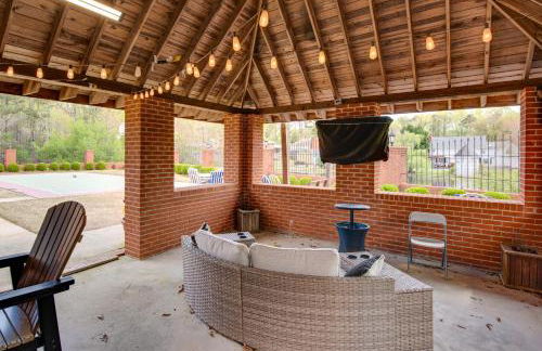 Douglasville Lake Home with Private Pool and Gazebo! - Foto 42