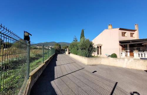 Coquette maison 3 chambres, climatisée, à Grasse Côte d'Azur - Foto 28