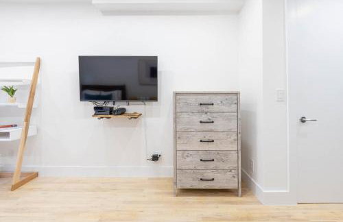 1597-13 I Brand new Studio Prime upper east W&D - Foto 29