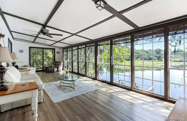 Rustic Lakehouse kayaks fishing bonfires - Foto 17