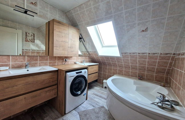 Holiday House With Private Pool in a Shared Property - Foto 12