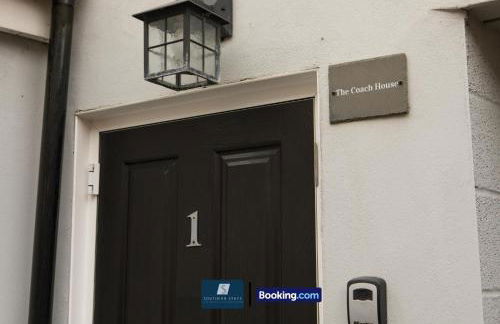 2 Bed House By Southern Stays Short Lets & Serviced Accommodation Bournemouth With Parking - Relocation & Family, 1km From The Beach - Photo 49