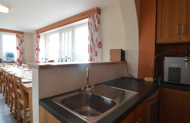 Grand Villa With Bubble Bath - Photo 44