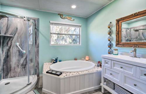 Waterfront Studio with Dock Access in Inglis! - Foto 17