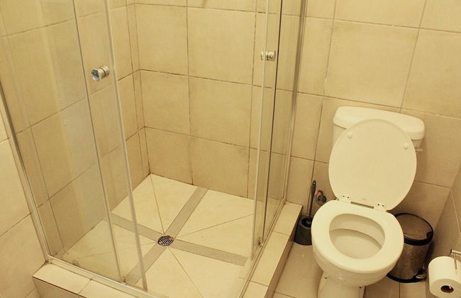 Exquisite 1-bed Apartment in Sandton - Photo 5