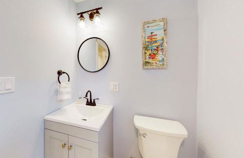 Beau's Beach House - Photo 15