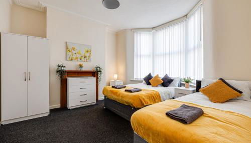 Ursula Sparkle Stays - Foto 1