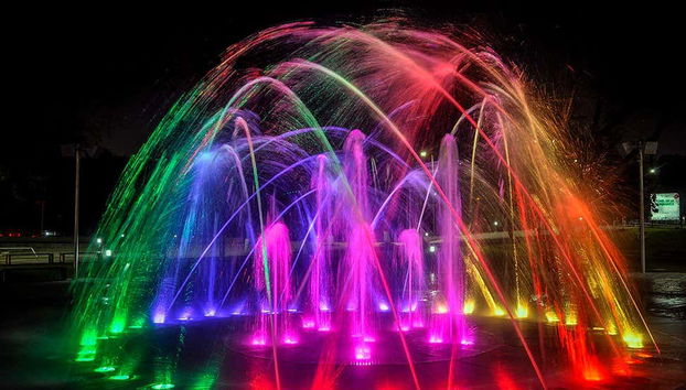 Fuentes de luces en el Parque de la Familia