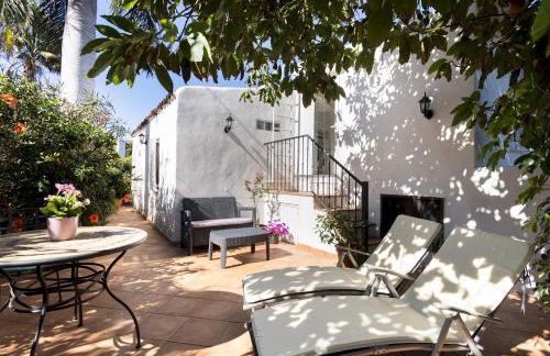 Home2Book Charming Cottage Juanita Among Avocados - Foto 26