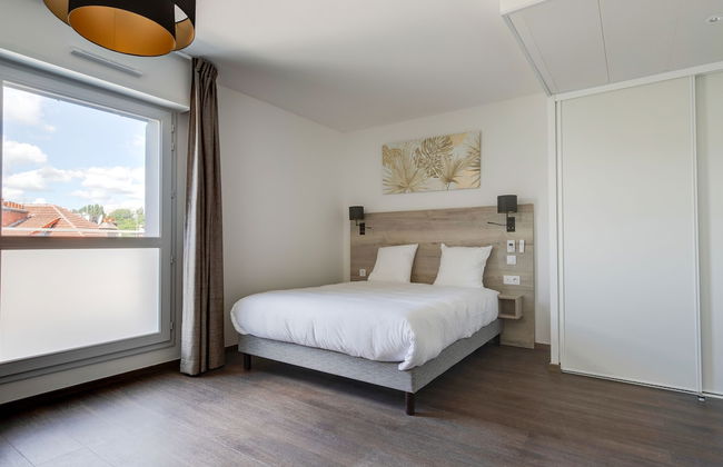 All Suites Appart Hôtel | Palaiseau - Massy TGV - Foto 16