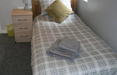 The Barn - Ilkeston - 1 Bedroom Flat, 2 Beds, Close to M1-A52 Long Eaton - Nottingham - Derby - Derbyshire - 400Mbs WiFi Free Parking! - Foto 8