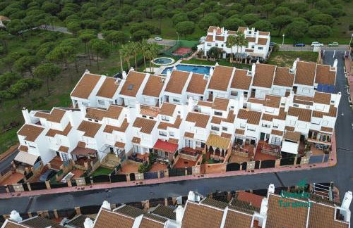 Preciosa casa con piscina y golf - Foto 22