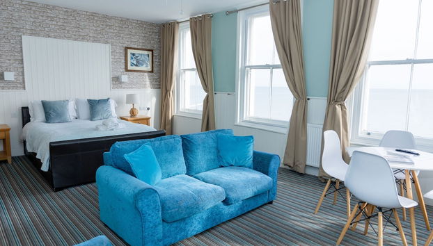 The Clarendon Hotel - Photo 2