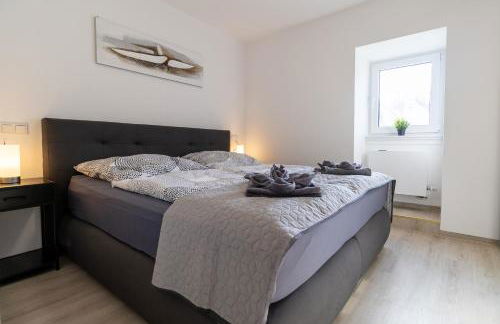 Fewomo, Mosel Maisonette, mit Terrasse & Winzerflairallee, für 6 Perfekt, für 8 geeignet - Foto 5