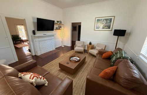 Charming 2-Bedroom 1 Bath Near Everything - Foto 35