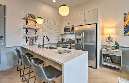 Modern Downtown Birmingham Condo with Rooftop Access - Photo 6