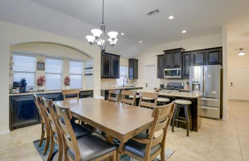 6 Mi to Dtwn Mansfield! Family Getaway with Patio - Foto 8