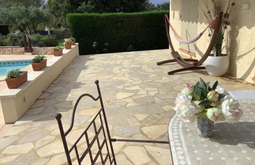 Villa climatisée avec piscine - Foto 17