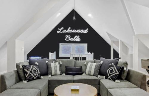 The Lakewood Belle: Family Friendly Home 10 minutes to Downtown! - Foto 1